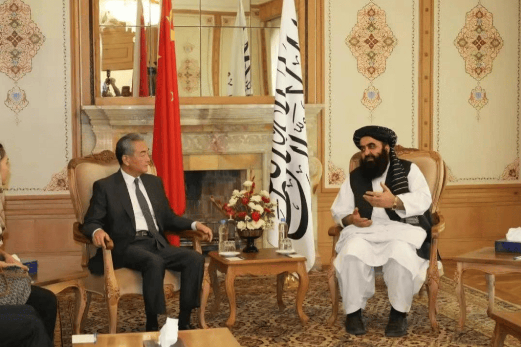 皇冠信用網结算日_离开印度皇冠信用網结算日，王毅没去巴基斯坦，转而直奔阿富汗参会，事前毫无风声