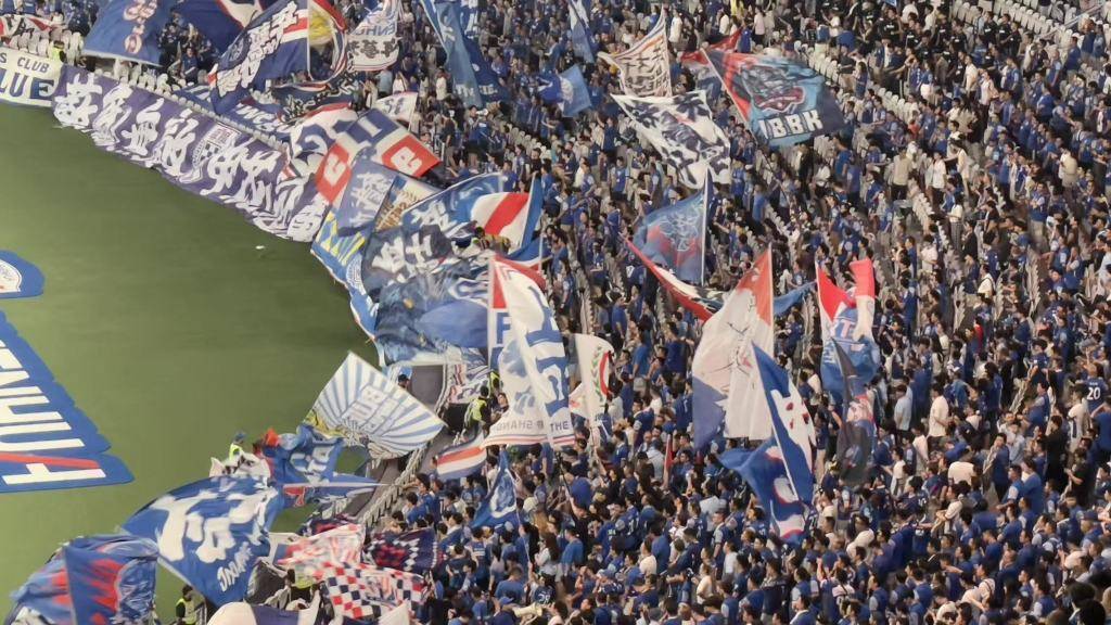 荷兰甲组联赛 | 主场3比3战平山东泰山荷兰甲组联赛，申花中超争冠关键战又掉链子