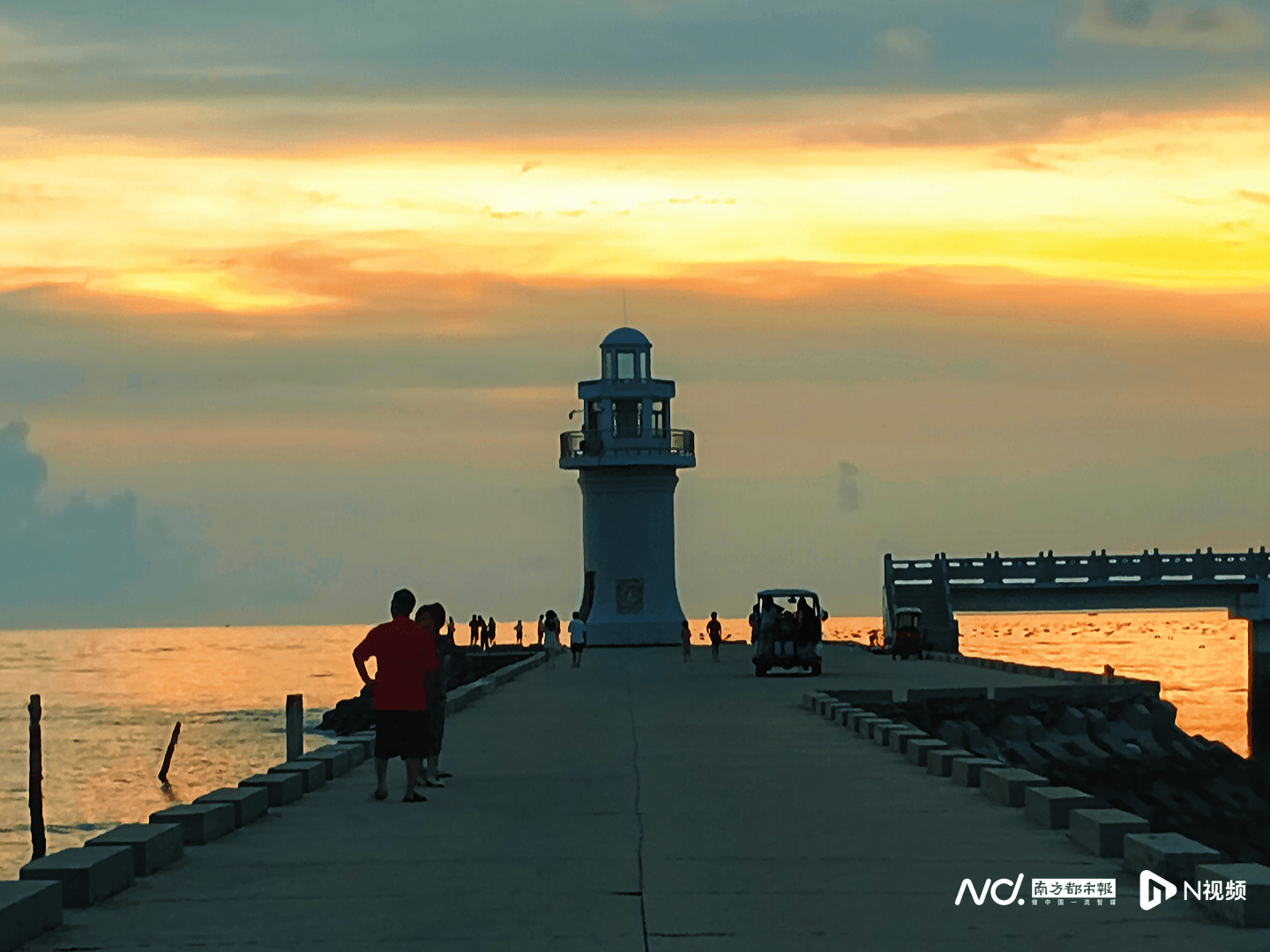 皇冠信用网登3代理注册_外交部赵立坚点赞湛江：渔网起落间皇冠信用网登3代理注册，满舱鲜活载着晨光归来